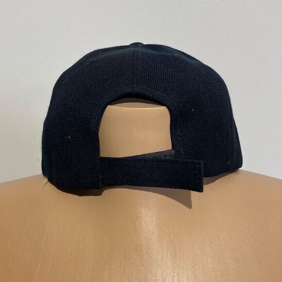 Santo Cap Women's Black Long Stem Red Rose Embroidered Baseball Cap Hat One Size - Picture 3 of 8